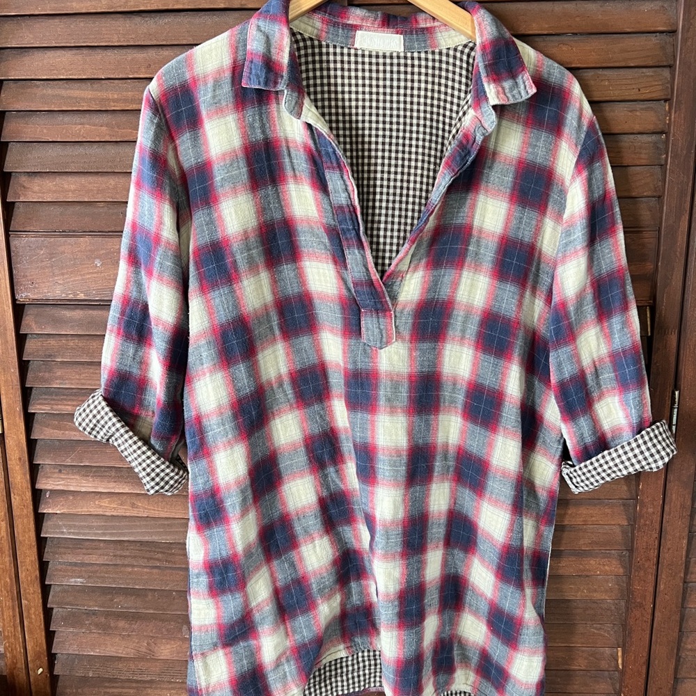 CP Shades Red and Blue Tunic Top